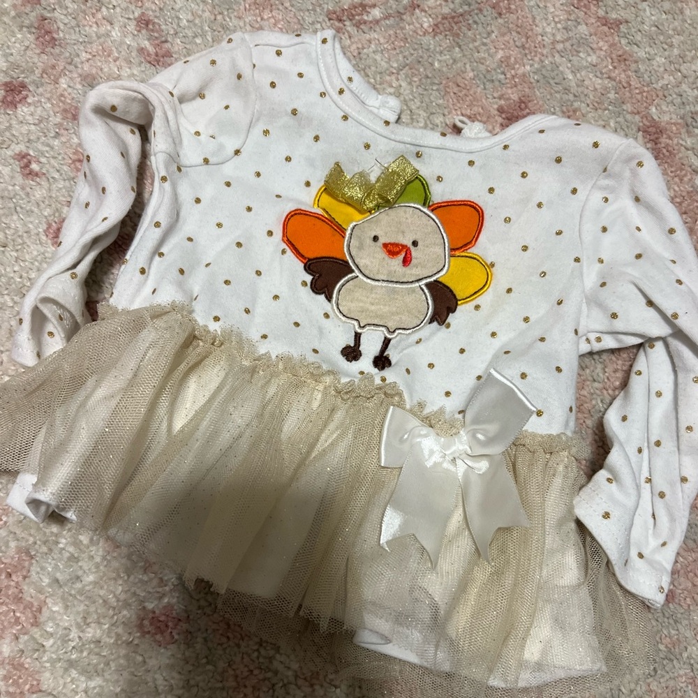 Baby essentials brand. 9 months. Long sleeve turkey shirt. Super cute!